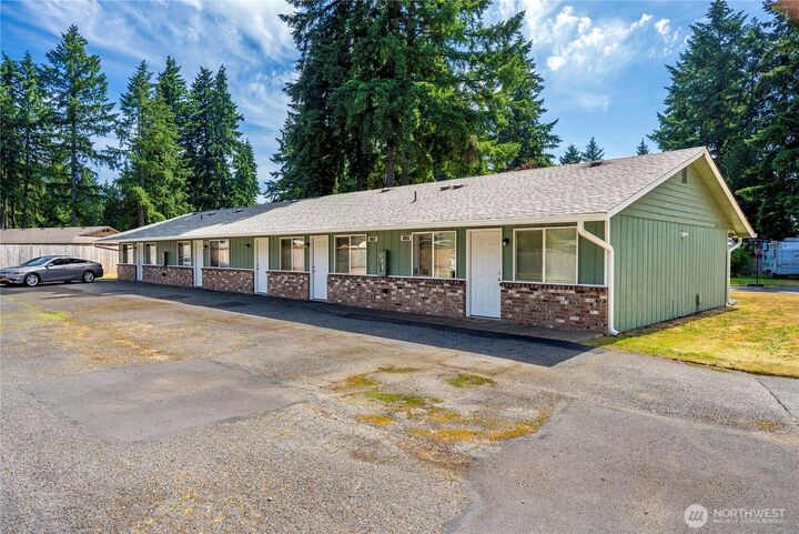 Property Photo: 11101 124th Street E WA 98374