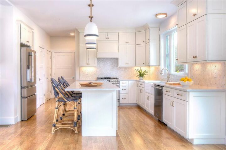 Property Photo:  30 Massasoit Avenue  RI 02809 