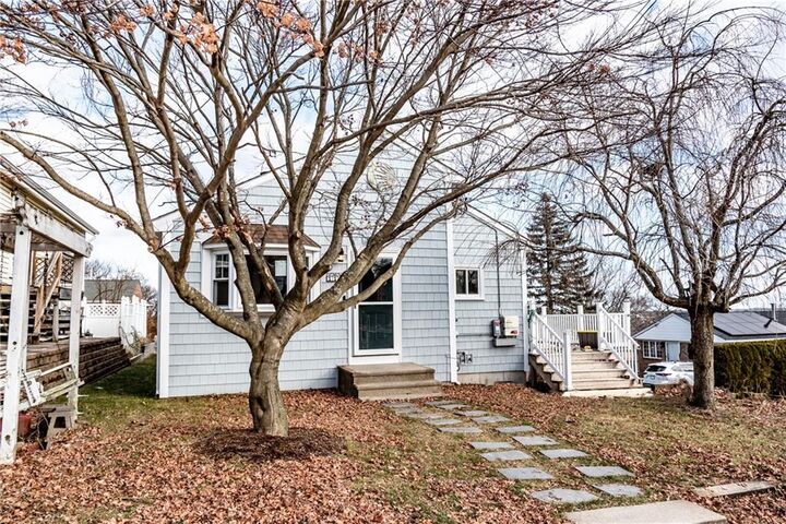 Property Photo:  119 Edgeworth Avenue  RI 02904 