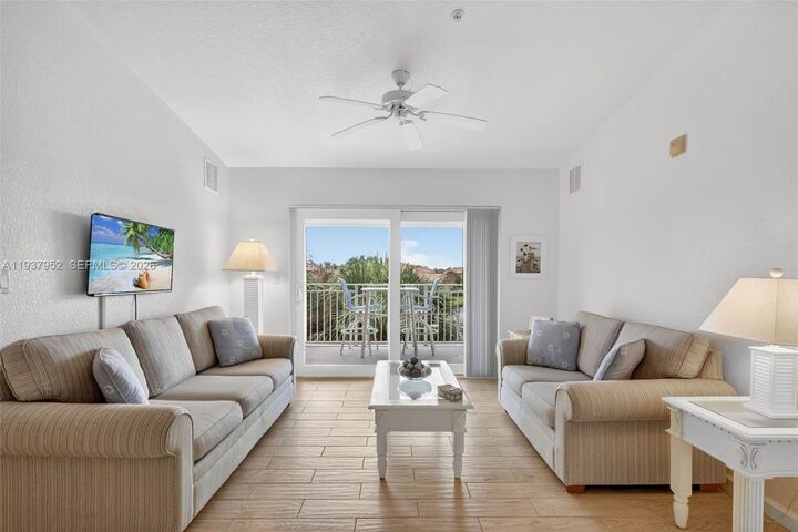 Property Photo:  221 SW Palm Dr 306  FL 34986 