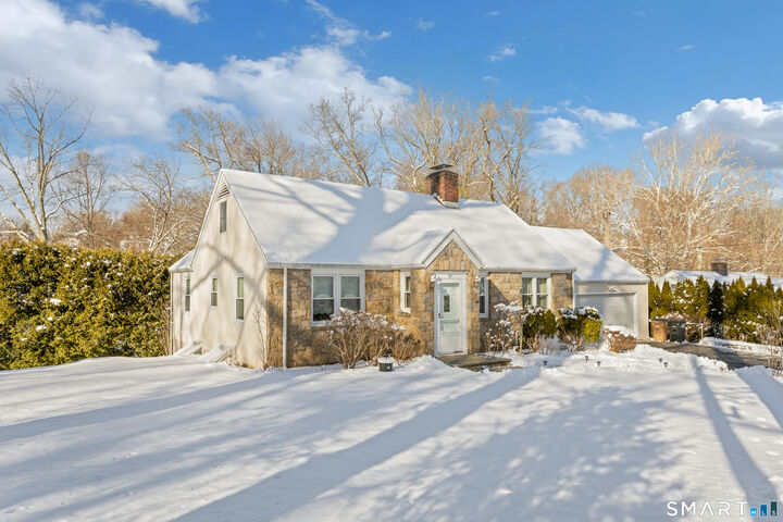 Property Photo: 27 Glendale Circle CT 96906