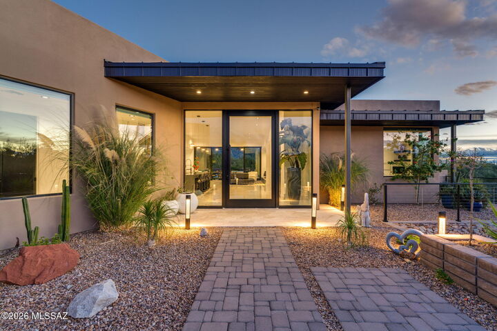 Property Photo: 14298 N Quiet Rain Drive AZ 85755