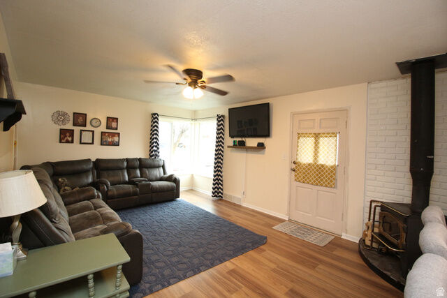 Property Photo: 368 S Tremont St UT 84337