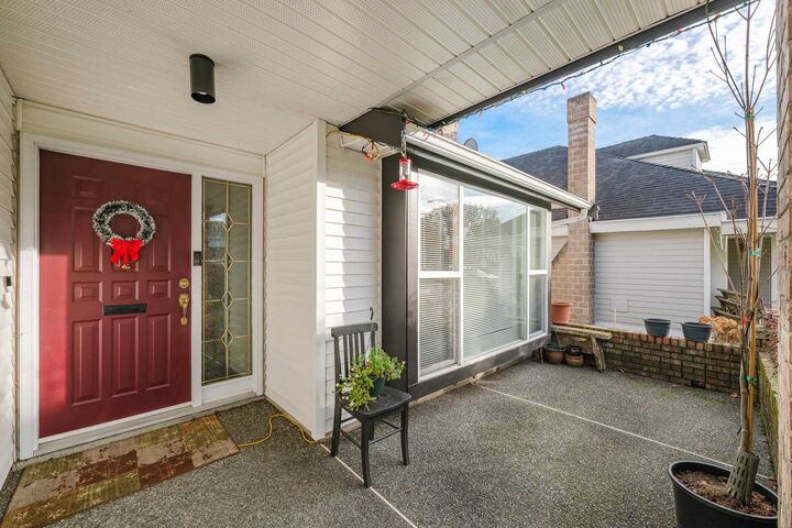 Property Photo:  5369 Laurel Way  BC V4K 4H5 