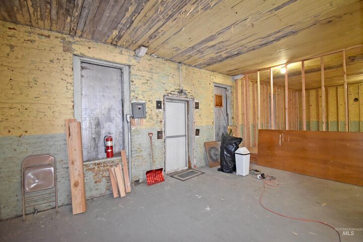 Property Photo:  132 E Walnut Street  ID 83832 