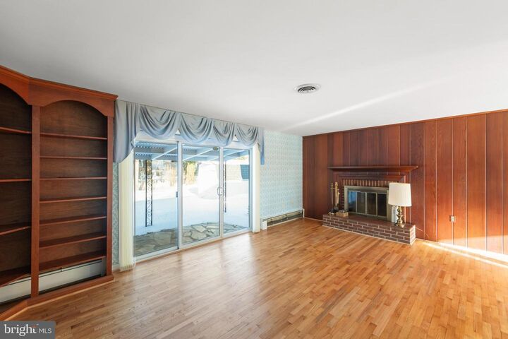 Property Photo:  307 Fox Drive  VA 22601 