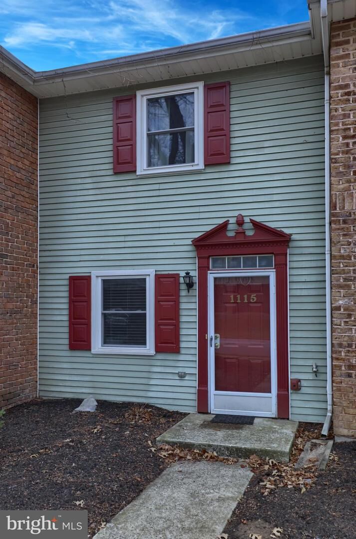 Property Photo:  1115 Nanroc Drive  PA 17055 