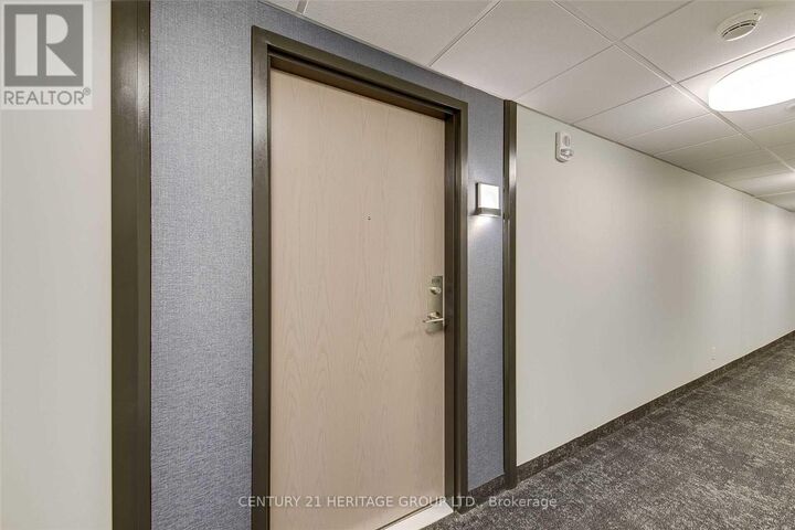 Property Photo:  58 Lakeside Terrace 808  ON L4M 0L5 