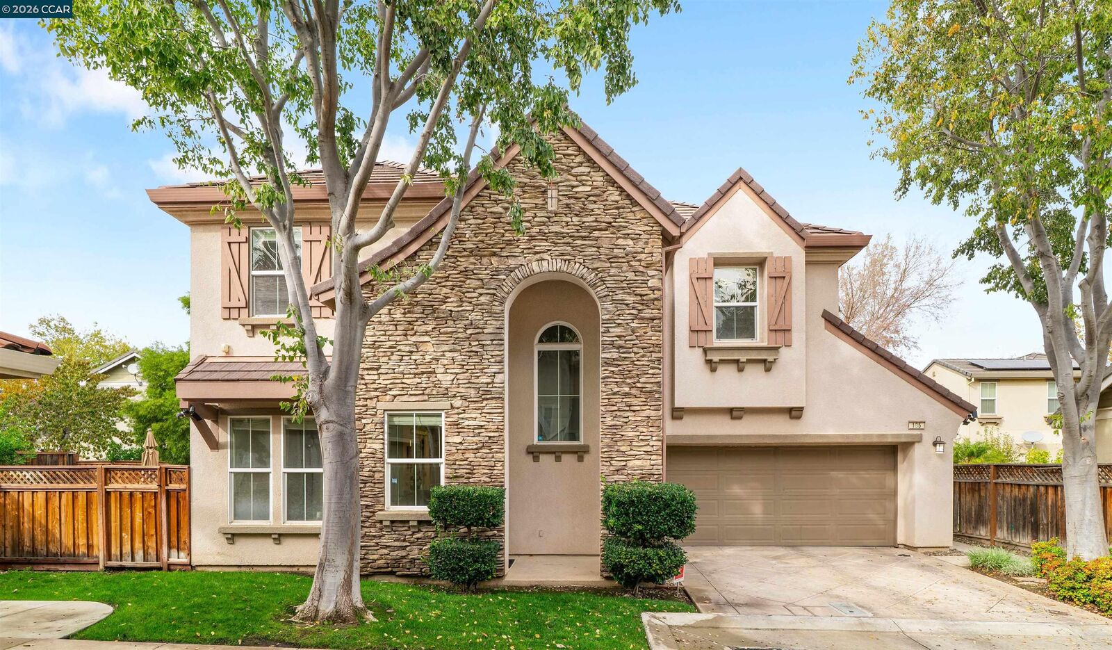 Property Photo:  185 S Aldea St  CA 95391 