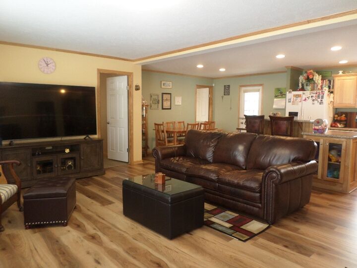 Property Photo: 1520 Pinegrove Way PA 16509