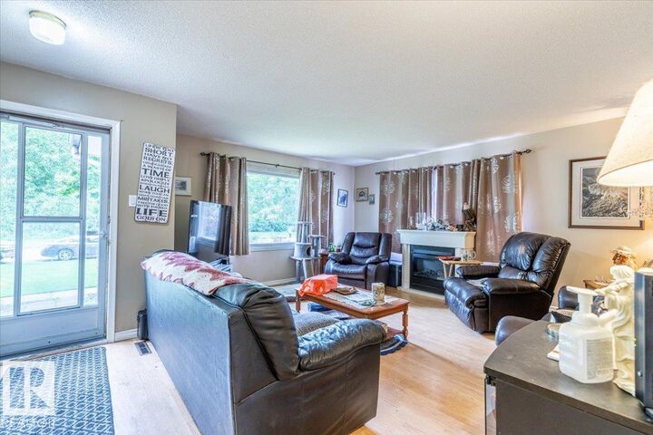 Property Photo: 5116 52 St AB T0C 2T0