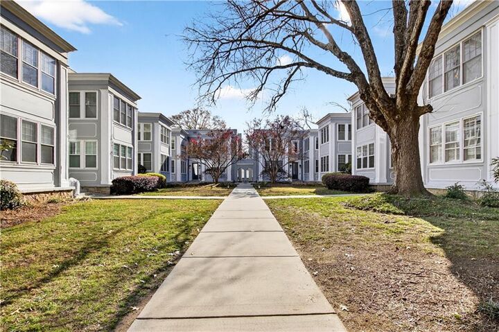 Property Photo: 435 10th Street NE 15 GA 30309