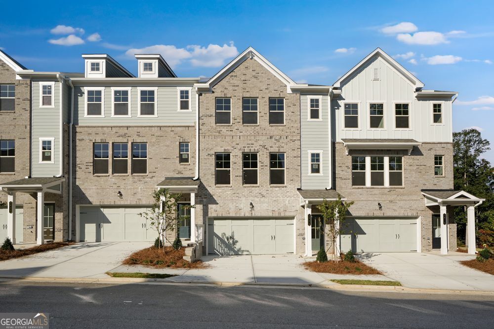 Property Photo: 3726 Willingham Run SW GA 30008