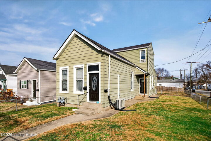 Property Photo:  1039 Mulberry St  KY 40217 