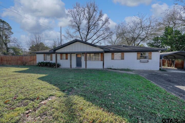 Property Photo:  3021 McDonald Rd  TX 75701 
