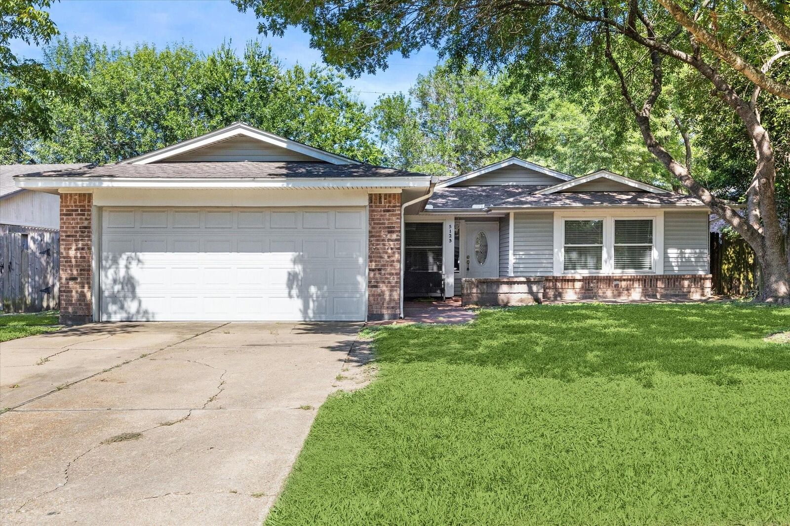 Property Photo: 5123 Devon Green Drive TX 77449