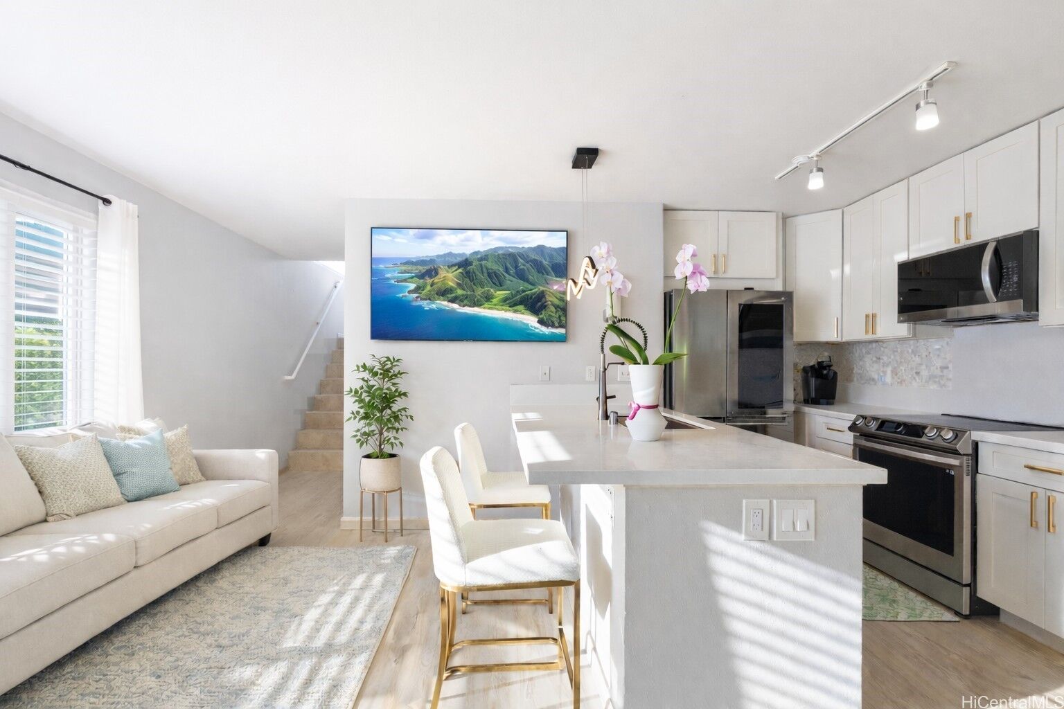 Property Photo:  91-1048 Manaolana Street 15B  HI 96706 