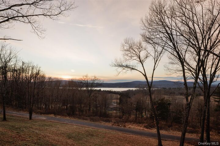 Property Photo:  110 Old Albany Post Road  NY 12572 