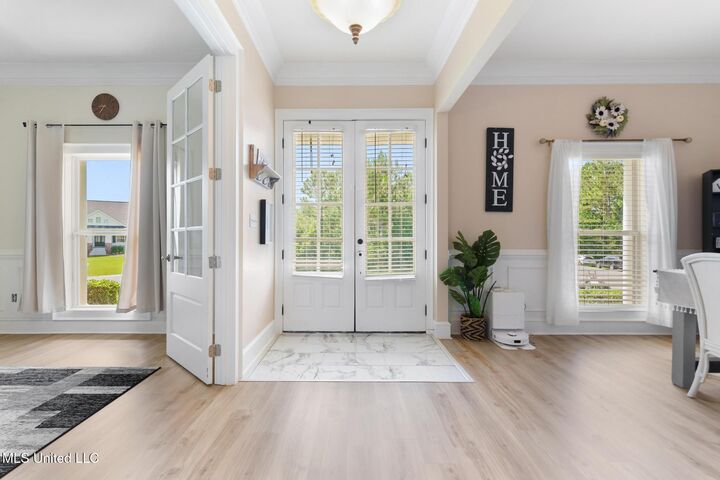 Property Photo:  6405 Seawinds Boulevard  MS 39532 