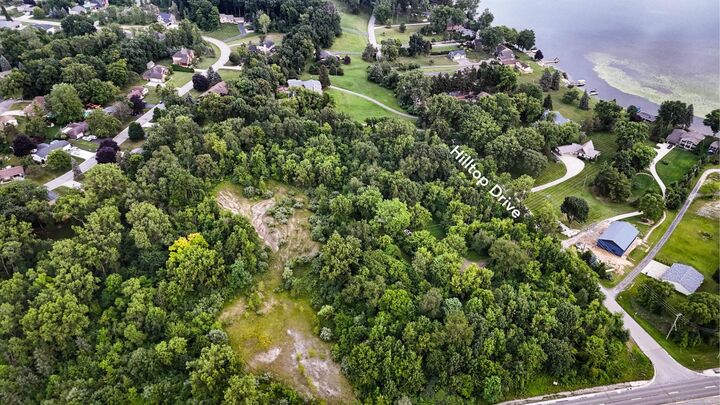 Property Photo:  9915 Highland Road  MI 48383 