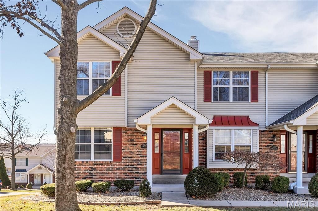 Property Photo:  1706 N Wisteria Drive  MO 63303 