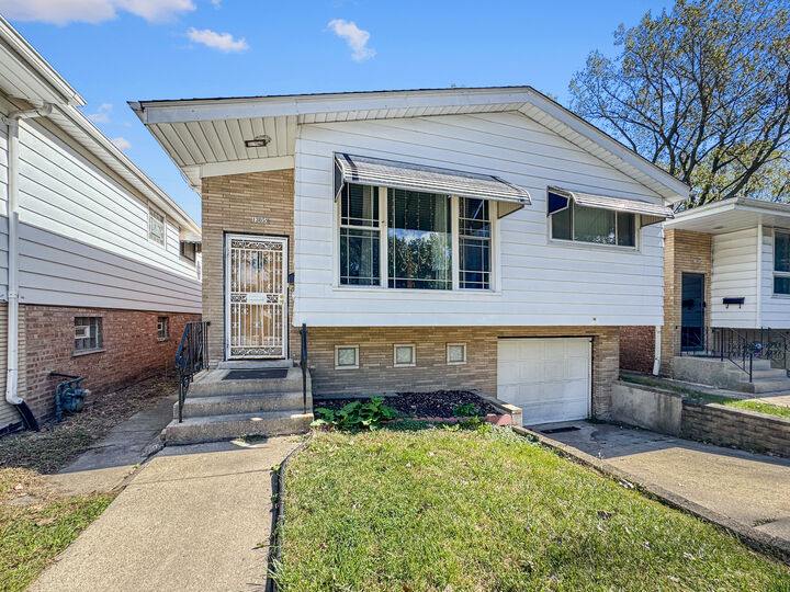 Property Photo:  13059 Honore Street  IL 60406 