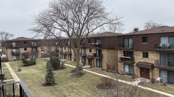 Property Photo:  9717 Bianco Terrace 3F  IL 60016 