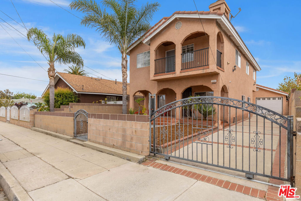 Property Photo: 1060 McFarland Avenue CA 90744