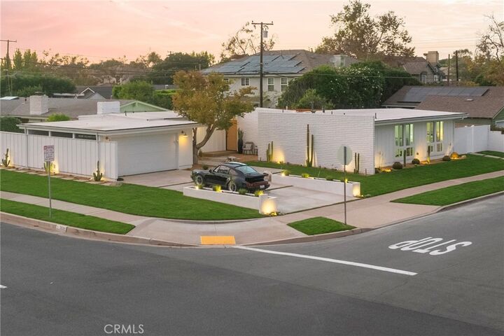 Property Photo:  3391 Rossmoor  CA 90720 