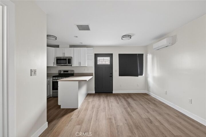 Property Photo: 2115 W 29th A CA 90810