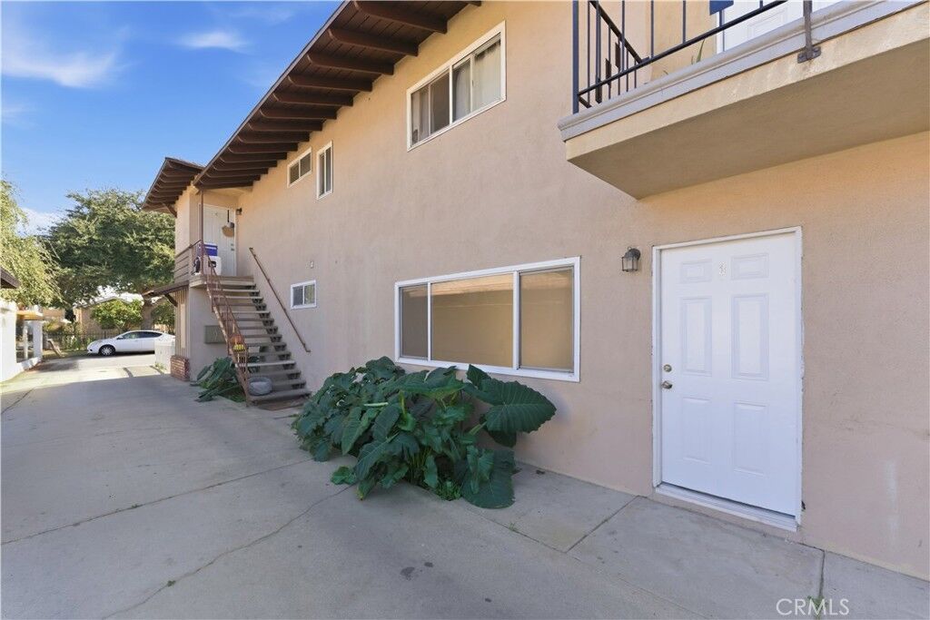Property Photo:  8659 Chestnut  CA 90280 