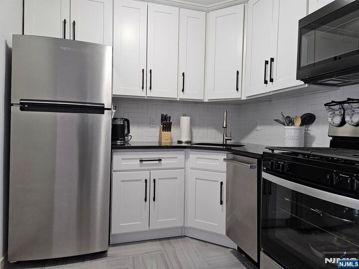 Property Photo: 605 F8 Grove Street F8 NJ 07013