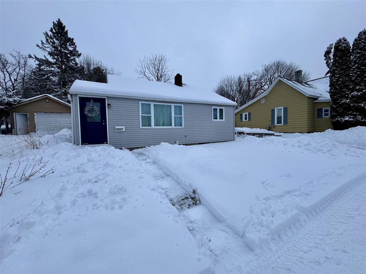 Property Photo:  1023 Emmet  MI 49770 