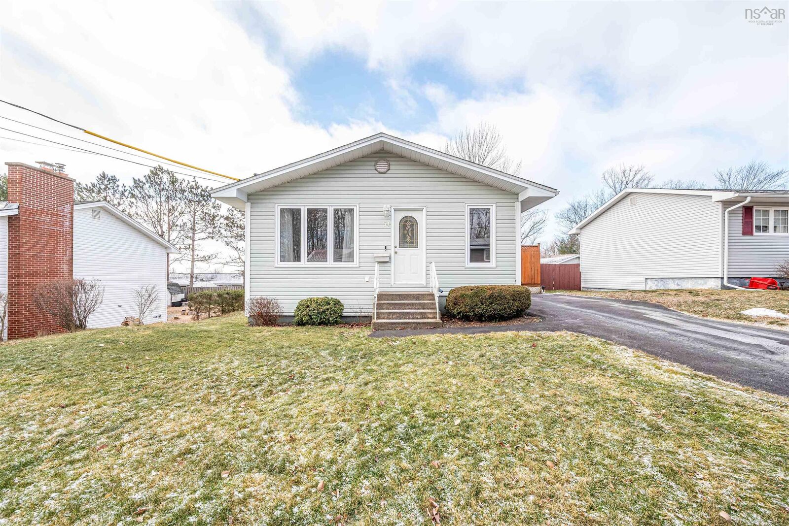 Property Photo:  54 Quaker Crescent  NS B4C 2Z4 