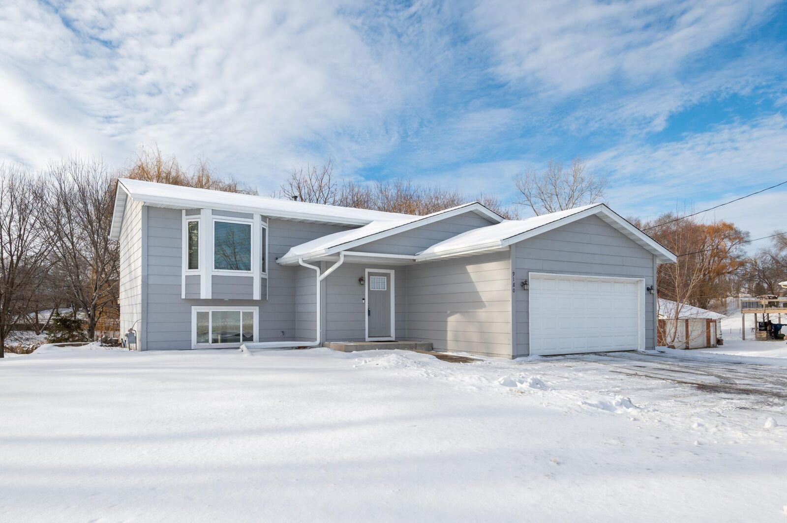 Property Photo:  9180 Eden Prairie Road  MN 55347 