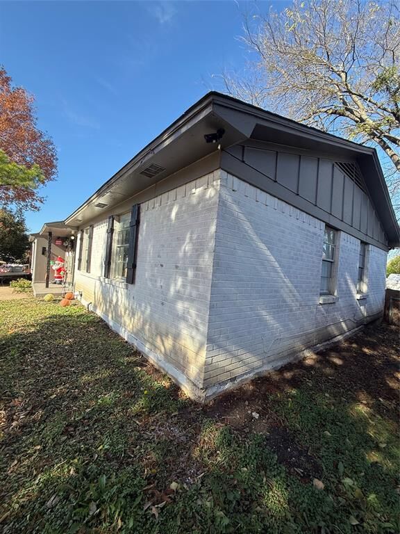 Property Photo:  2225 Sybil Drive  TX 75149 