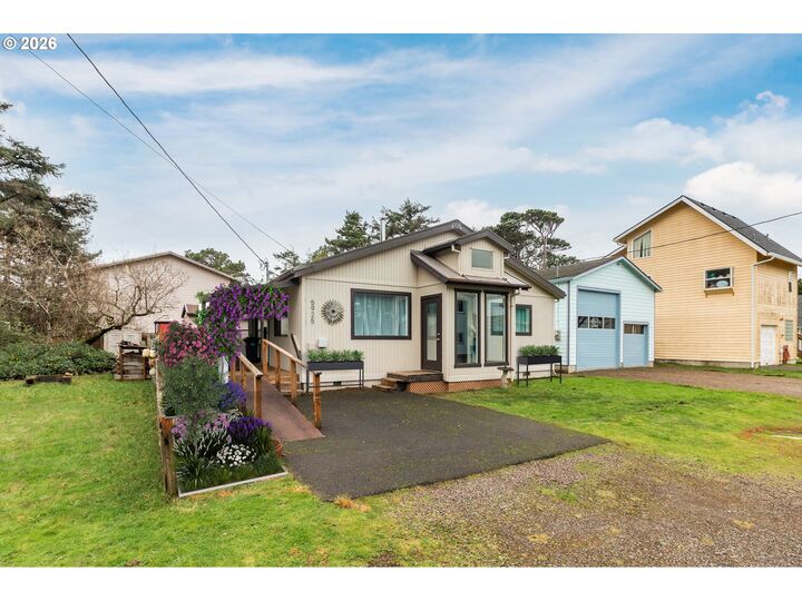 Property Photo:  5925 Coates Ave  OR 97112 