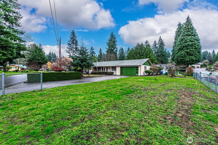 Property Photo:  7505  Husky Way SE  WA 98503 