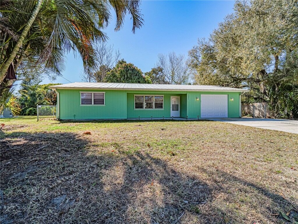 Property Photo:  1331 Barber Street  FL 32958 