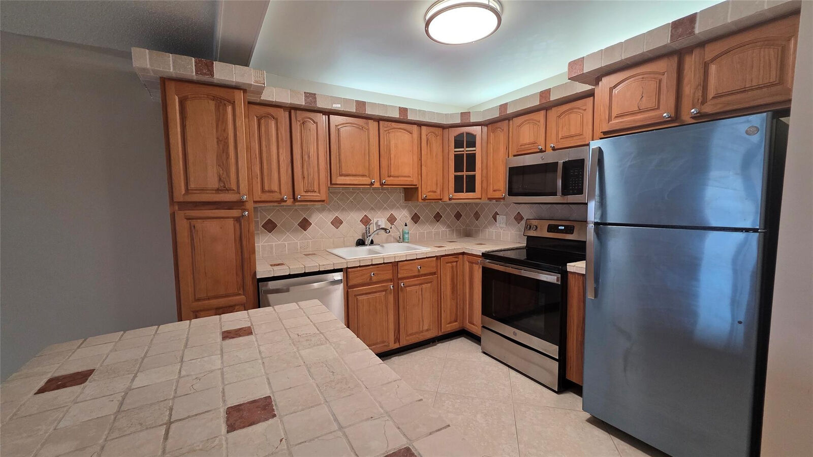 Property Photo: 253 S Cypress Road 225 FL 33060