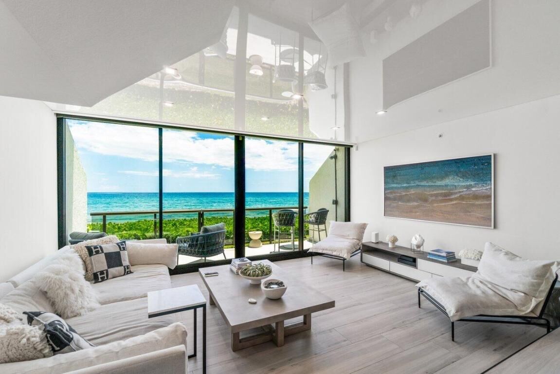 Property Photo:  3115 S Ocean Boulevard 104  FL 33487 