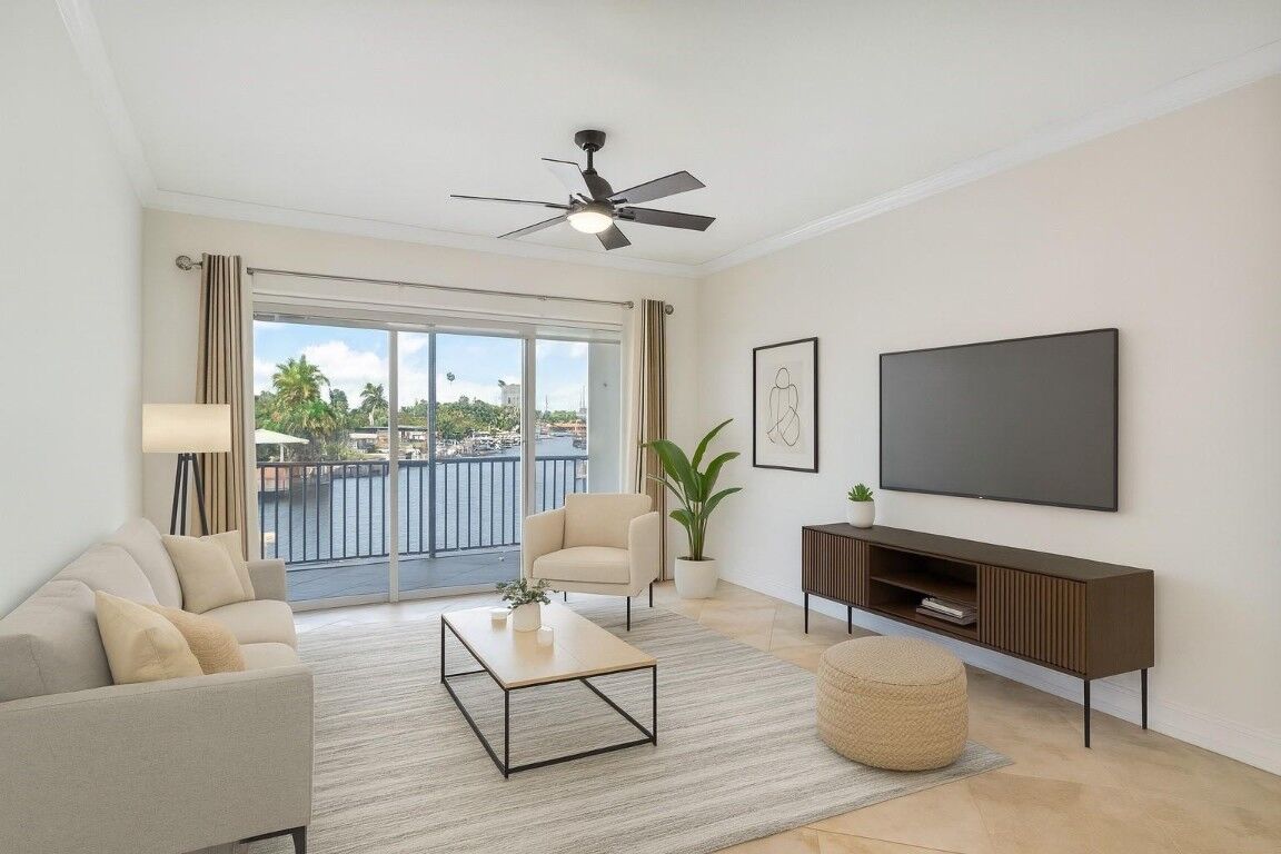 Property Photo:  2201 SE 9th Street 206  FL 33062 