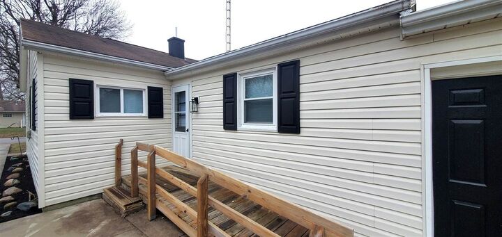 Property Photo:  600 E South Street  IN 47330 