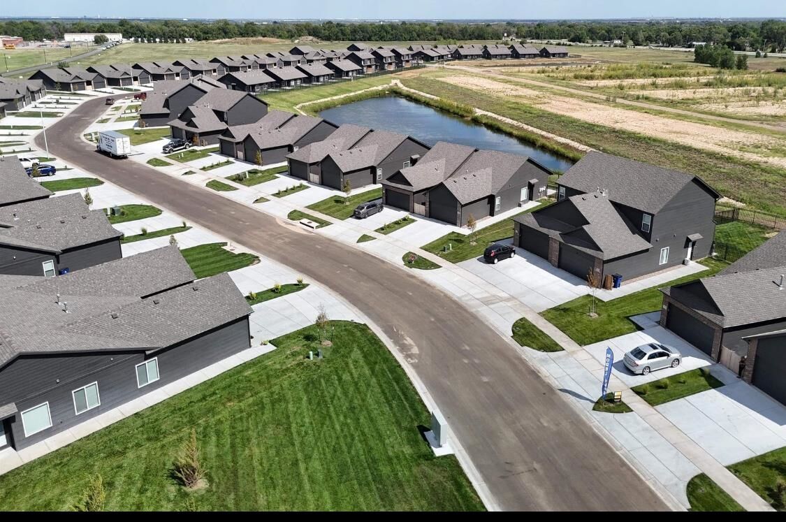 Property Photo:  16221-16223 W Ike Ct  KS 67052 