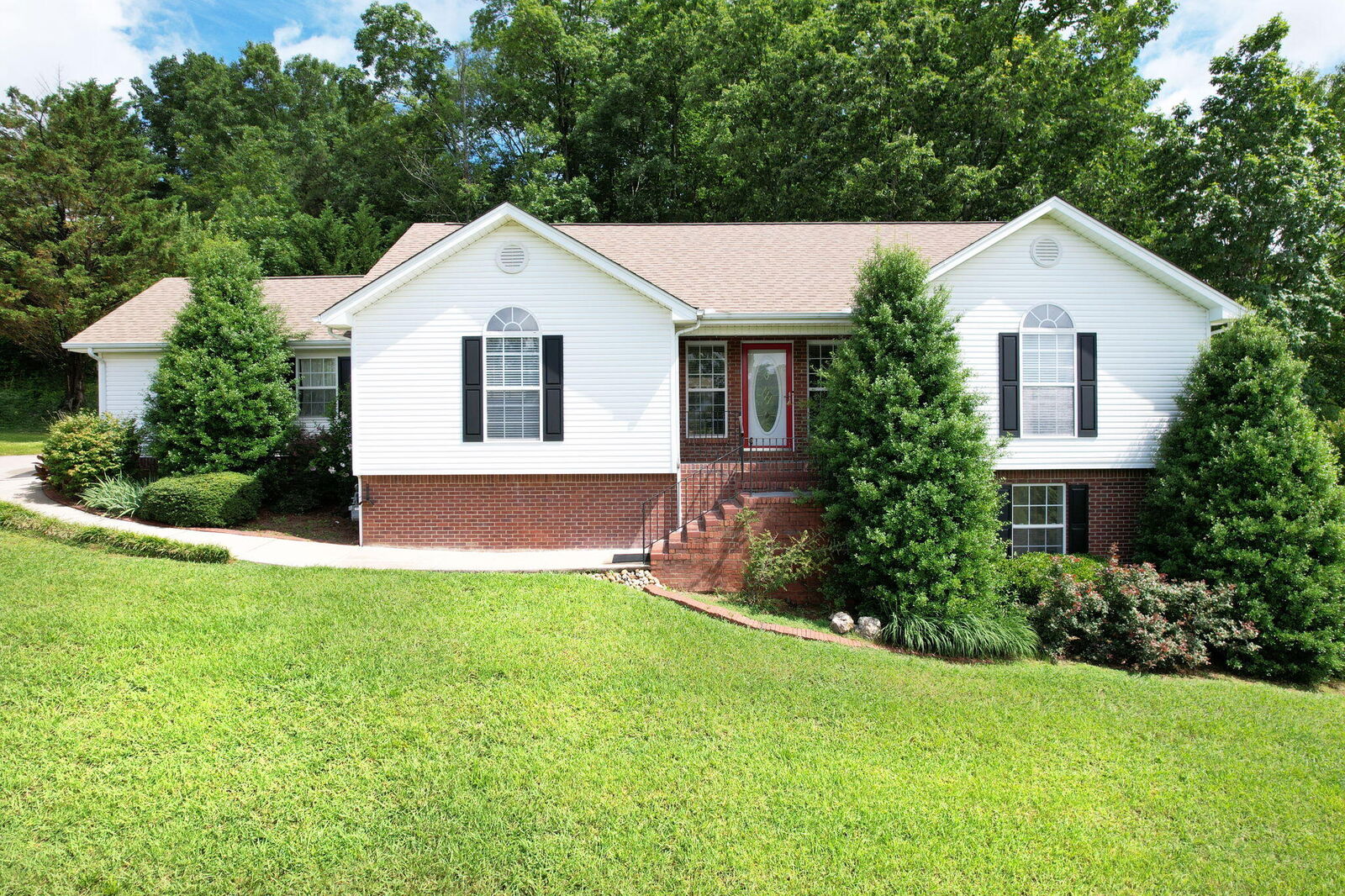 Property Photo: 1454 NW Benjamin Circle NW TN 37312