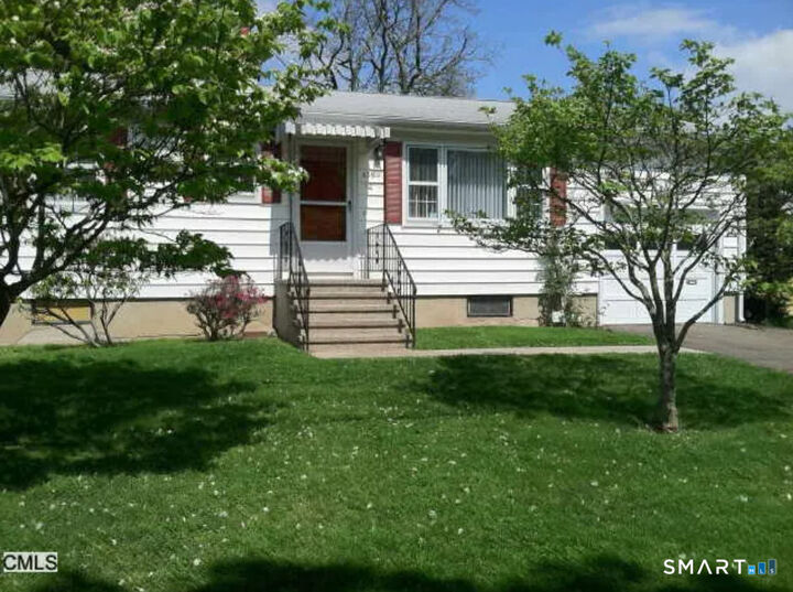 Property Photo:  139 James Street  CT 06824 