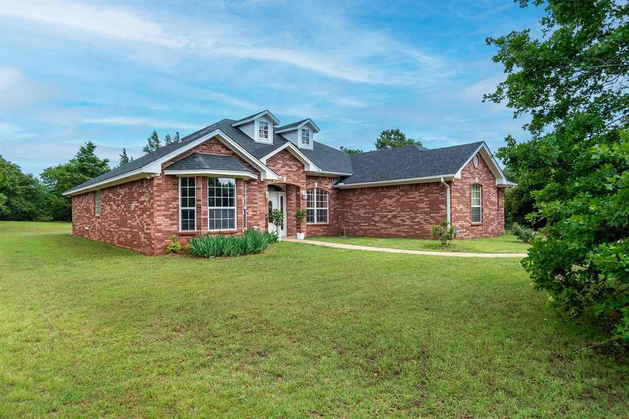 Property Photo:  5403 S Bluebird Trail  OK 74074 