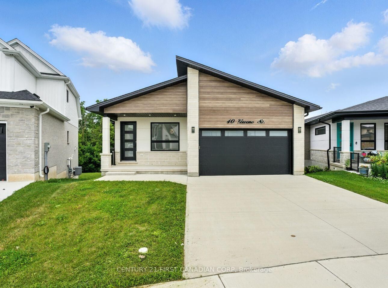 Property Photo:  40 Greene Street  ON N0M 1S2 