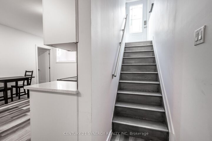 Photo de la propriété:  865 Tavistock Road B  ON K2B 5N5 