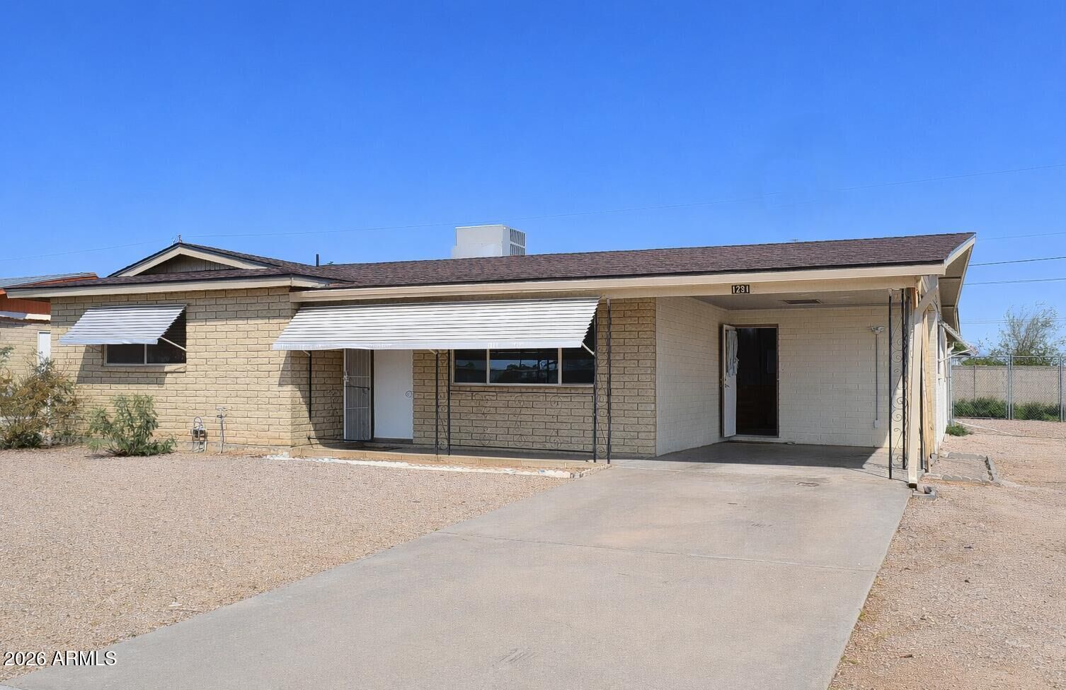 Property Photo:  1281 S Delaware Drive  AZ 85120 